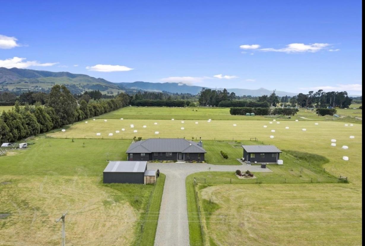 Oxford - Under The Mountains 1-Bedroom Guesthouse Burnt Hill Eksteriør bilde